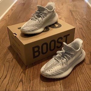 Yeezy static non reflective size 11